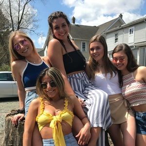 Meet your Posher, Danielle